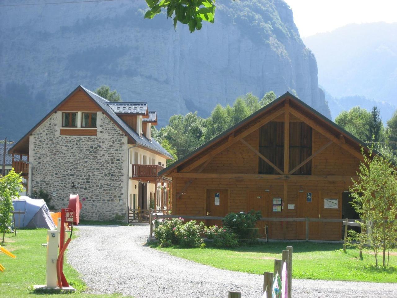 Villa Ferme Noemie Le Bourg-dʼOisans Esterno foto